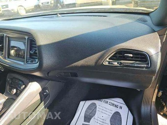 2023 Dodge Challenger SXT - miniatura 19