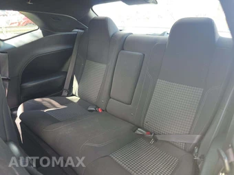 2023 Dodge Challenger SXT - miniatura 7