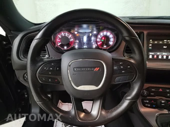 2023 Dodge Challenger SXT - miniatura 10
