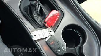 2023 Dodge Challenger SXT - miniatura 19
