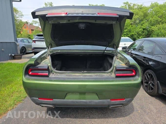 2023 Dodge Challenger SXT – miniatura 14