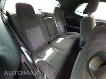 2023 Dodge Challenger SXT – miniatura 16