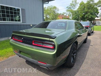 2023 Dodge Challenger SXT – miniatura 3