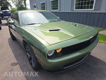 2023 Dodge Challenger SXT – miniatura 4