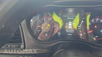 2023 Dodge Challenger SXT - miniatura 22