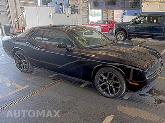 2023 Dodge Challenger SXT - miniatura 3