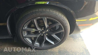 2023 Dodge Challenger SXT - miniatura 32