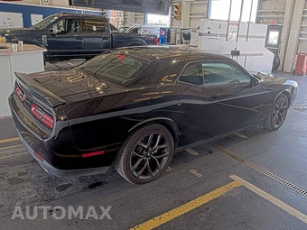 2023 Dodge Challenger SXT - miniatura 4