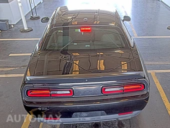 2023 Dodge Challenger SXT - miniatura 5