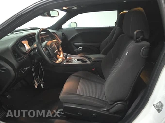 2023 Dodge Challenger SXT – miniatura 7