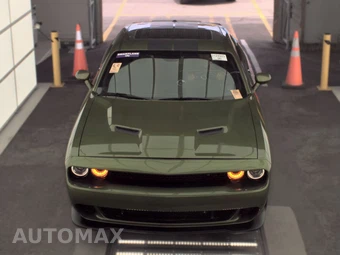 2023 Dodge Challenger SXT - miniatura 2