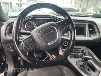 2023 Dodge Challenger SXT – miniatura 10