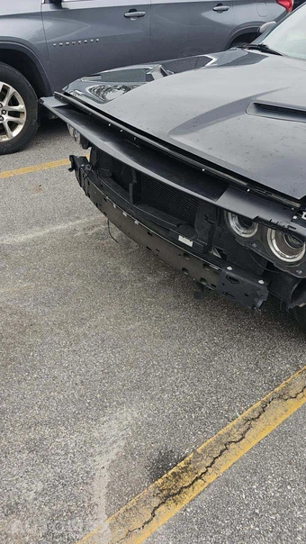 2023 Dodge Challenger SXT – miniatura 32