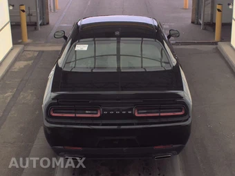 2023 Dodge Challenger SXT – miniatura 5