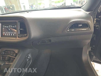 2023 Dodge Challenger SXT – miniatura 19