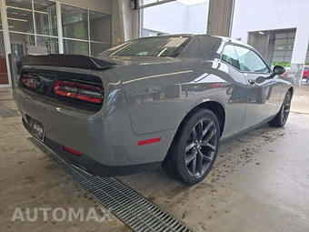 2023 Dodge Challenger SXT – miniatura 3