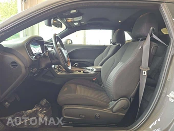 2023 Dodge Challenger SXT – miniatura 6