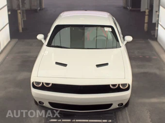 2023 Dodge Challenger SXT - miniatura 2