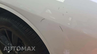 2023 Dodge Challenger SXT - miniatura 25