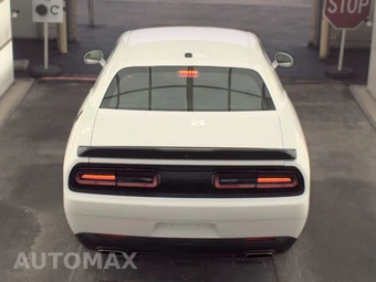 2023 Dodge Challenger SXT - miniatura 5