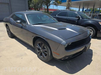 2023 Dodge Challenger SXT - miniatura 4