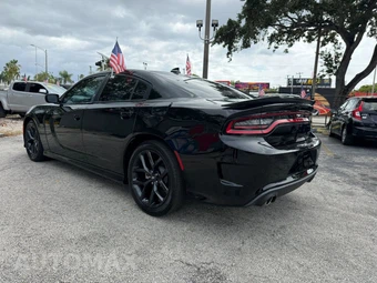 2023 Dodge Charger R/T - miniatura 8