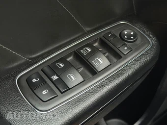 2023 Dodge Charger Scat Pack - miniatura 14