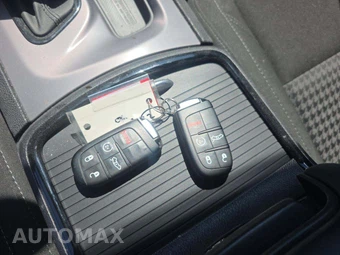 2023 Dodge Charger SXT - miniatura 8