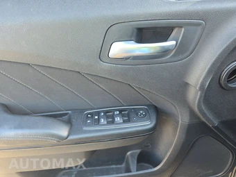 2023 Dodge Charger SXT - miniatura 9
