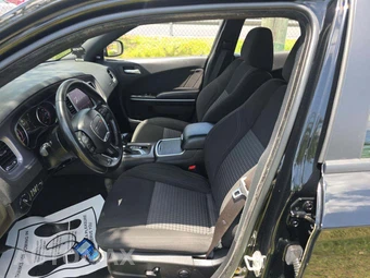 2023 Dodge Charger SXT - miniatura 4