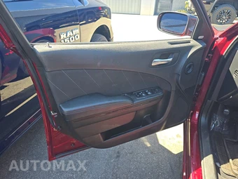 2023 Dodge Charger SXT – miniatura 9
