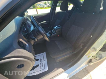 2023 Dodge Charger SXT – miniatura 6