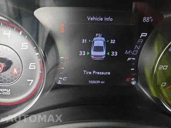 2023 Dodge Charger SXT – miniatura 9