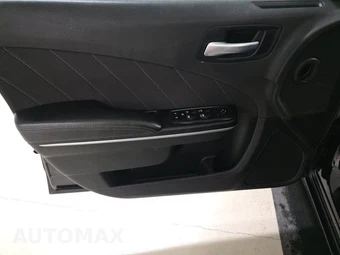 2023 Dodge Charger SXT - miniatura 9