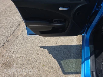 2023 Dodge Charger SXT - miniatura 9
