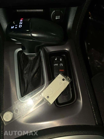 2023 Dodge Charger SXT – miniatura 8