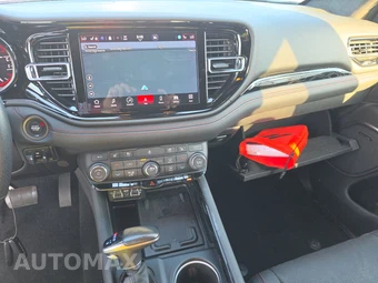 2023 Dodge Durango Citadel – miniatura 11
