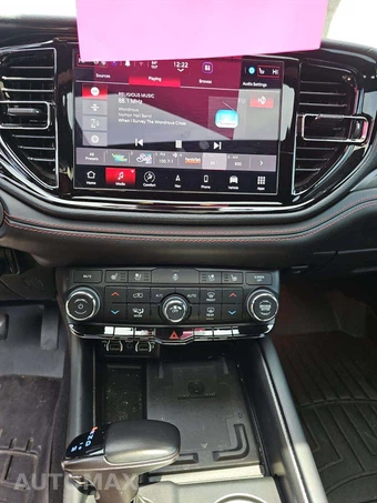 2023 Dodge Durango R/T – miniatura 10