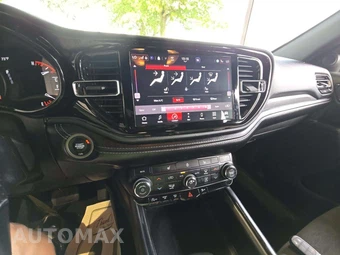 2023 Dodge Durango SXT Plus - miniatura 10
