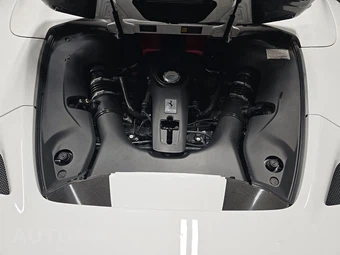 2023 Ferrari F8 Spider Convertible - miniatura 14