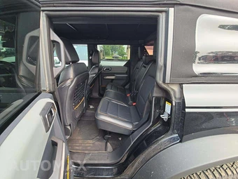 2023 Ford Bronco Badlands Advanced - miniatura 13
