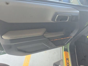 2023 Ford Bronco Badlands Advanced - miniatura 9