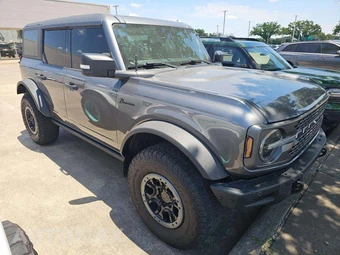 2023 Ford Bronco Badlands Advanced - miniatura 4