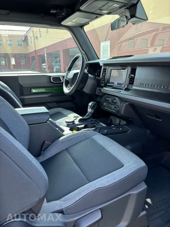 2023 Ford Bronco Base - miniatura 8