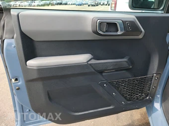 2023 Ford Bronco Base - miniatura 9