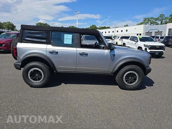 2023 Ford Bronco Base Advanced - miniatura 4