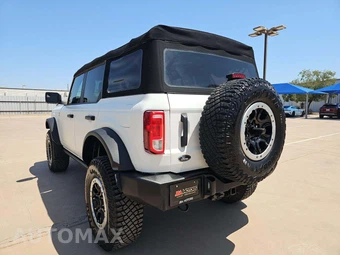 2023 Ford Bronco Big Bend Advanced - miniatura 2