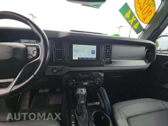 2023 Ford Bronco Black Diamond - miniatura 10