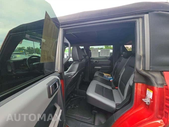 2023 Ford Bronco Black Diamond - miniatura 13