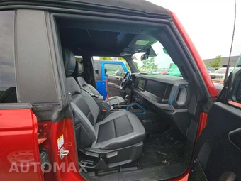 2023 Ford Bronco Black Diamond - miniatura 18